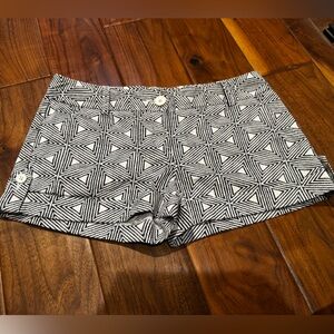 Express Black & White Geometric Shorts 6